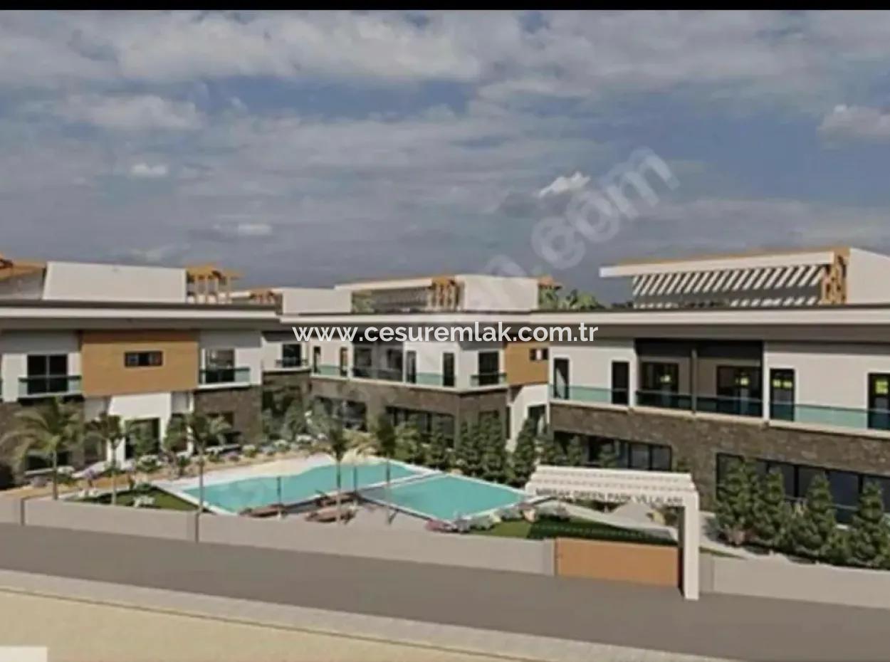 Karaçalı'da Havuzlu 3+1 Satılık Dubleks Akıllı Ev Sistemli Villa