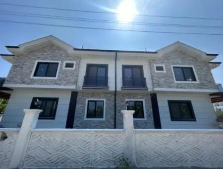 Cesur Emlak'tan Karaçalı'da Satılık 4+1 İkiz Nizam Dublex Villa