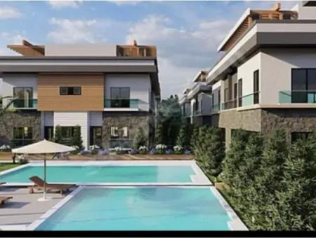 Karaçalı'da 2+1 Satılık Dublex Akıllı Ev Sistemli Villa