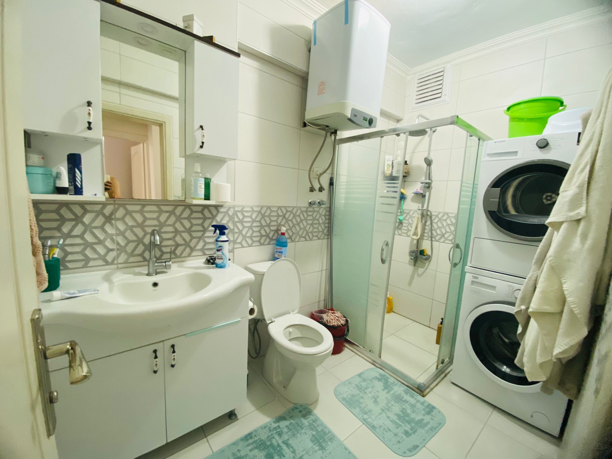 Cesur Emlak'tan Satılık Merkez de 3+1 Bakımlı Daire