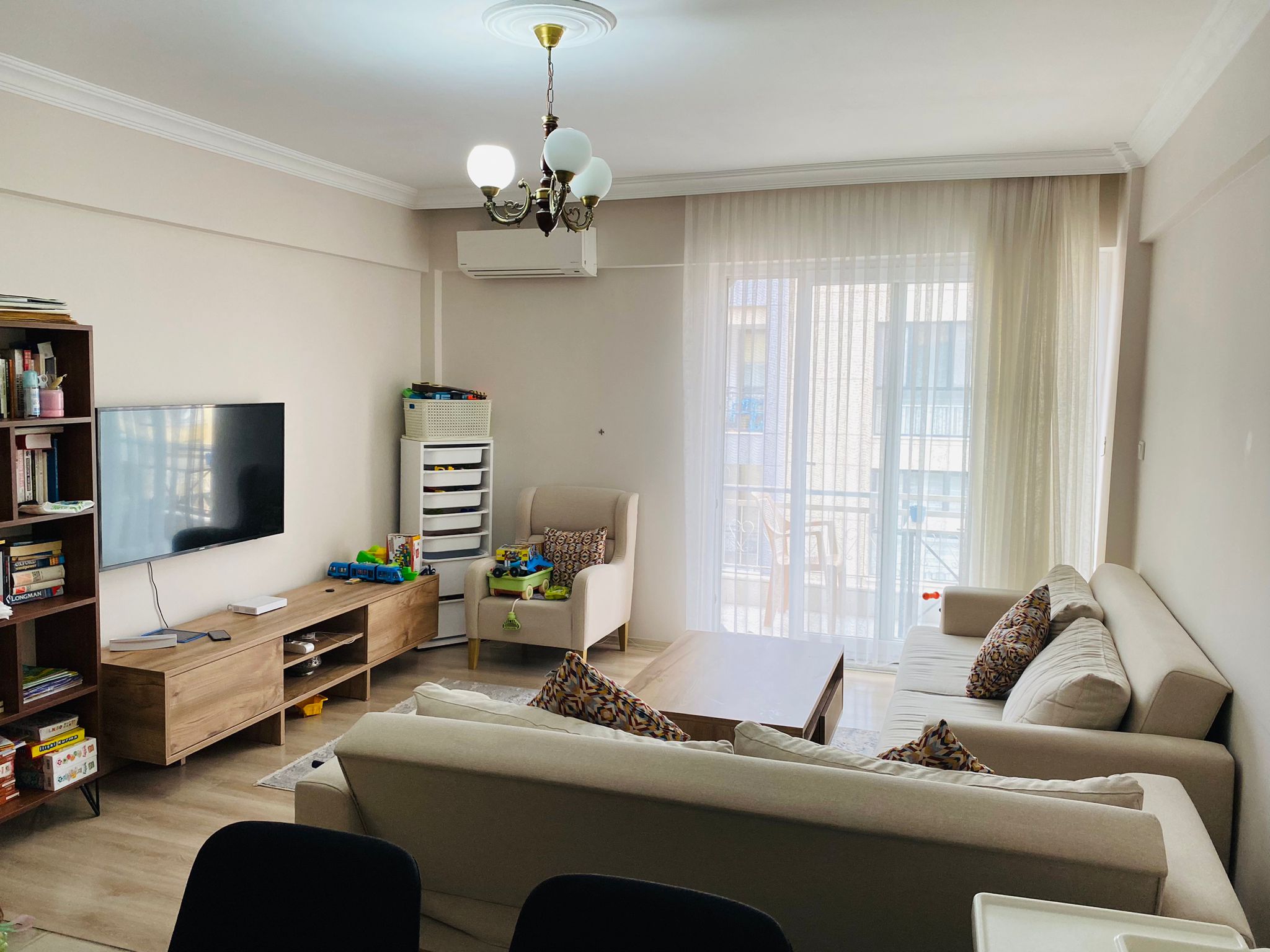 Cesur Emlak'tan Satılık Merkez de 3+1 Bakımlı Daire