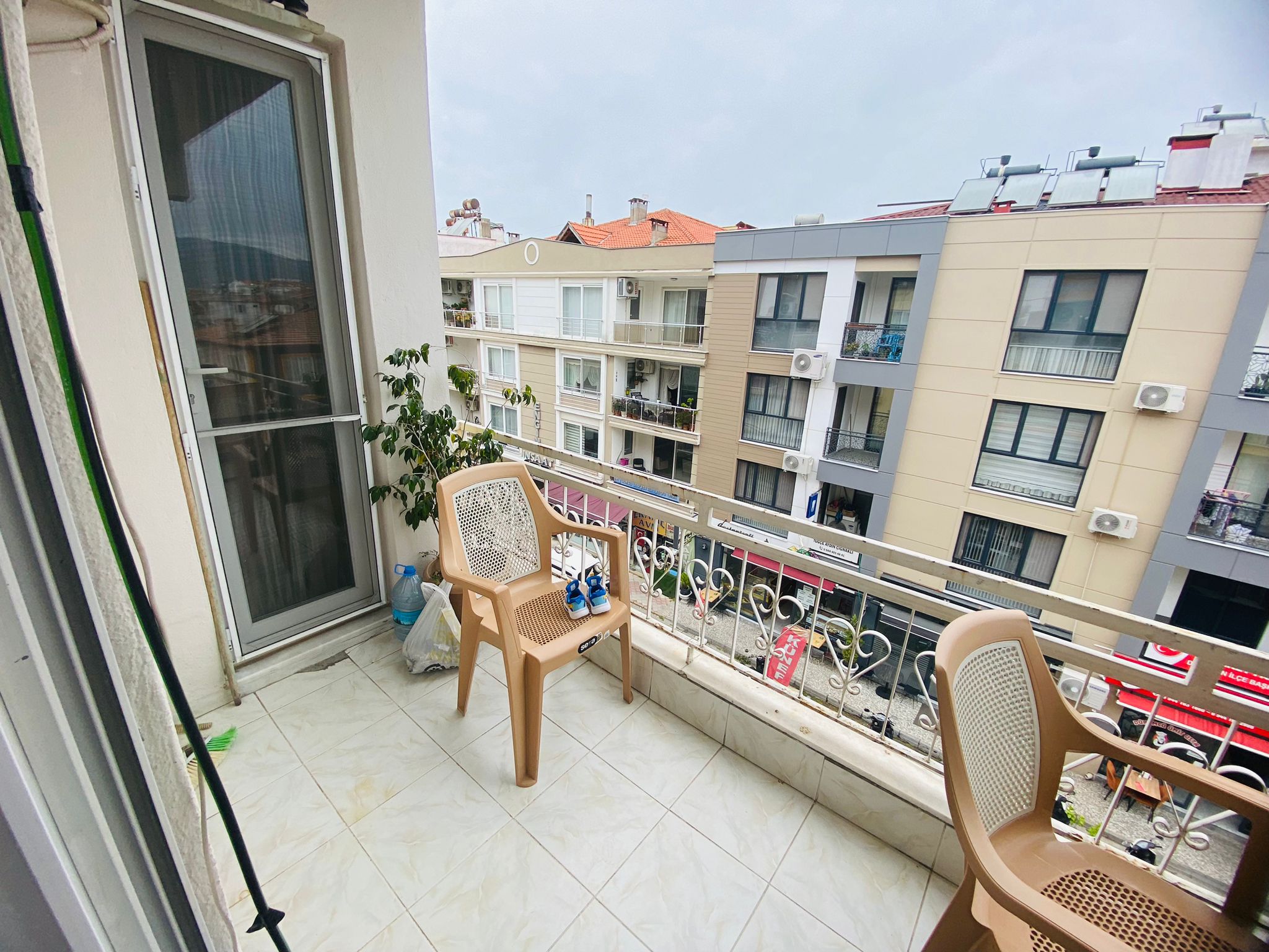 Cesur Emlak'tan Satılık Merkez de 3+1 Bakımlı Daire