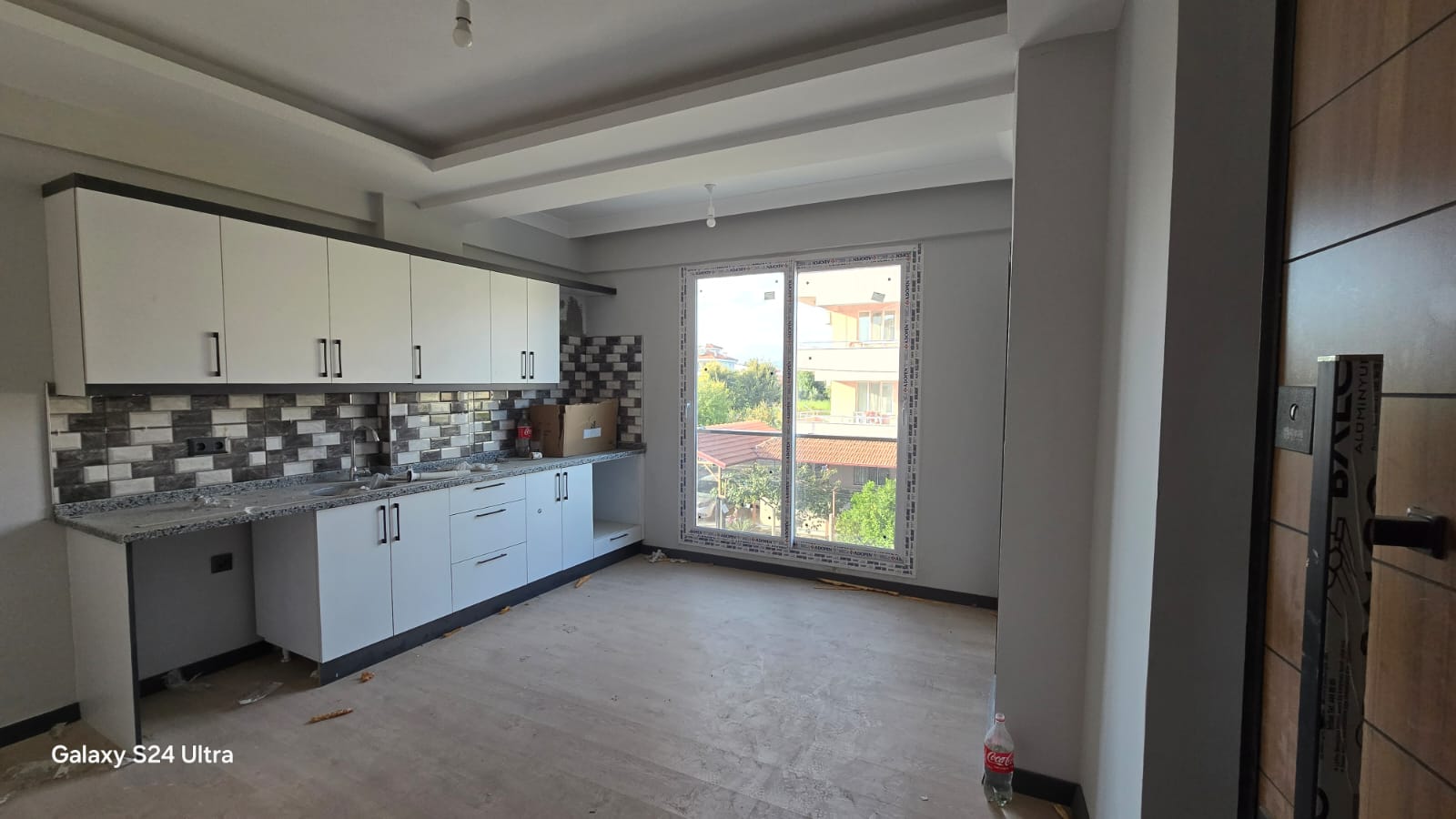 Cesur Emlak'tan Satılık Fransız Balkonlu 1+1 Daire