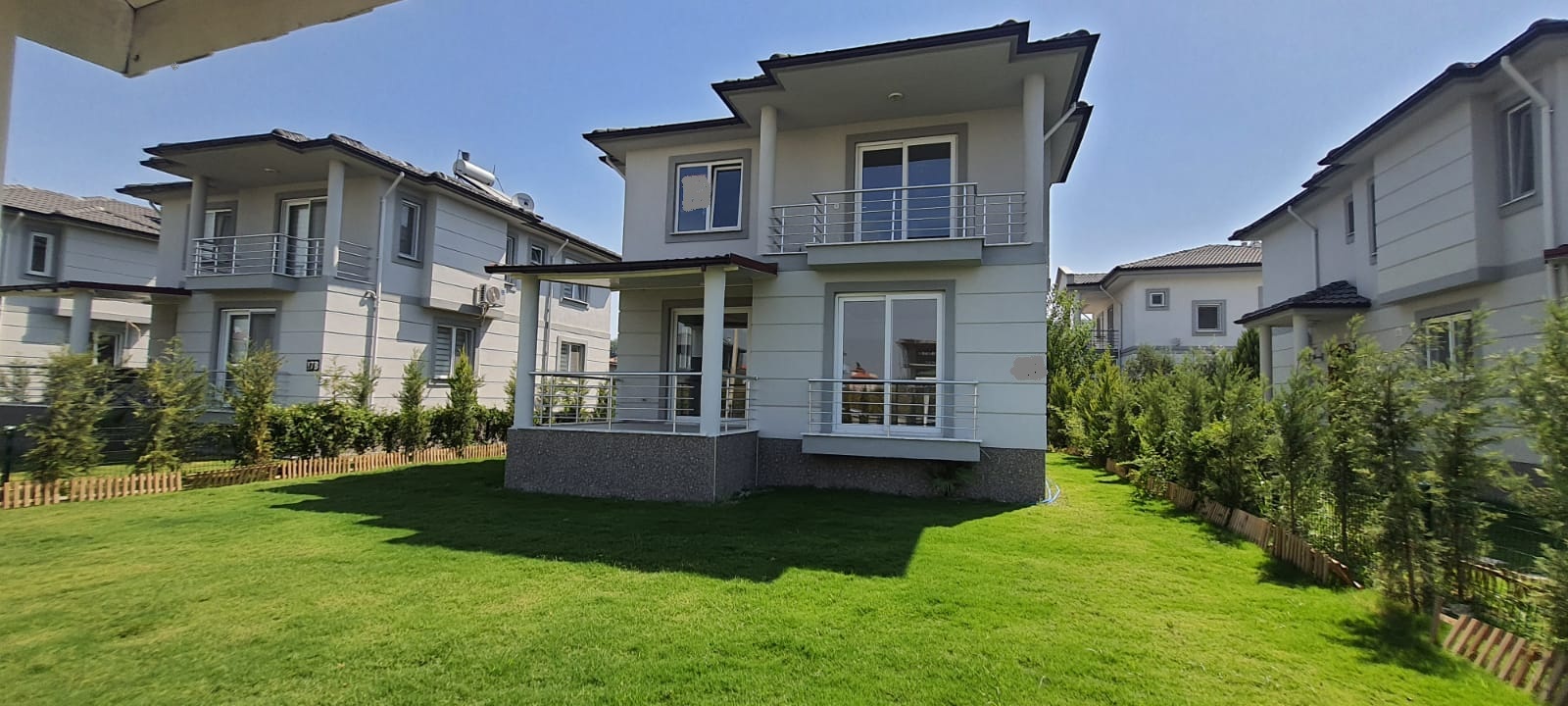 Cesur Emlak'tan Satılık 405m2 Arsalı Havuzsuz Dublex Müstakil Villa Ref.Kodu:4107