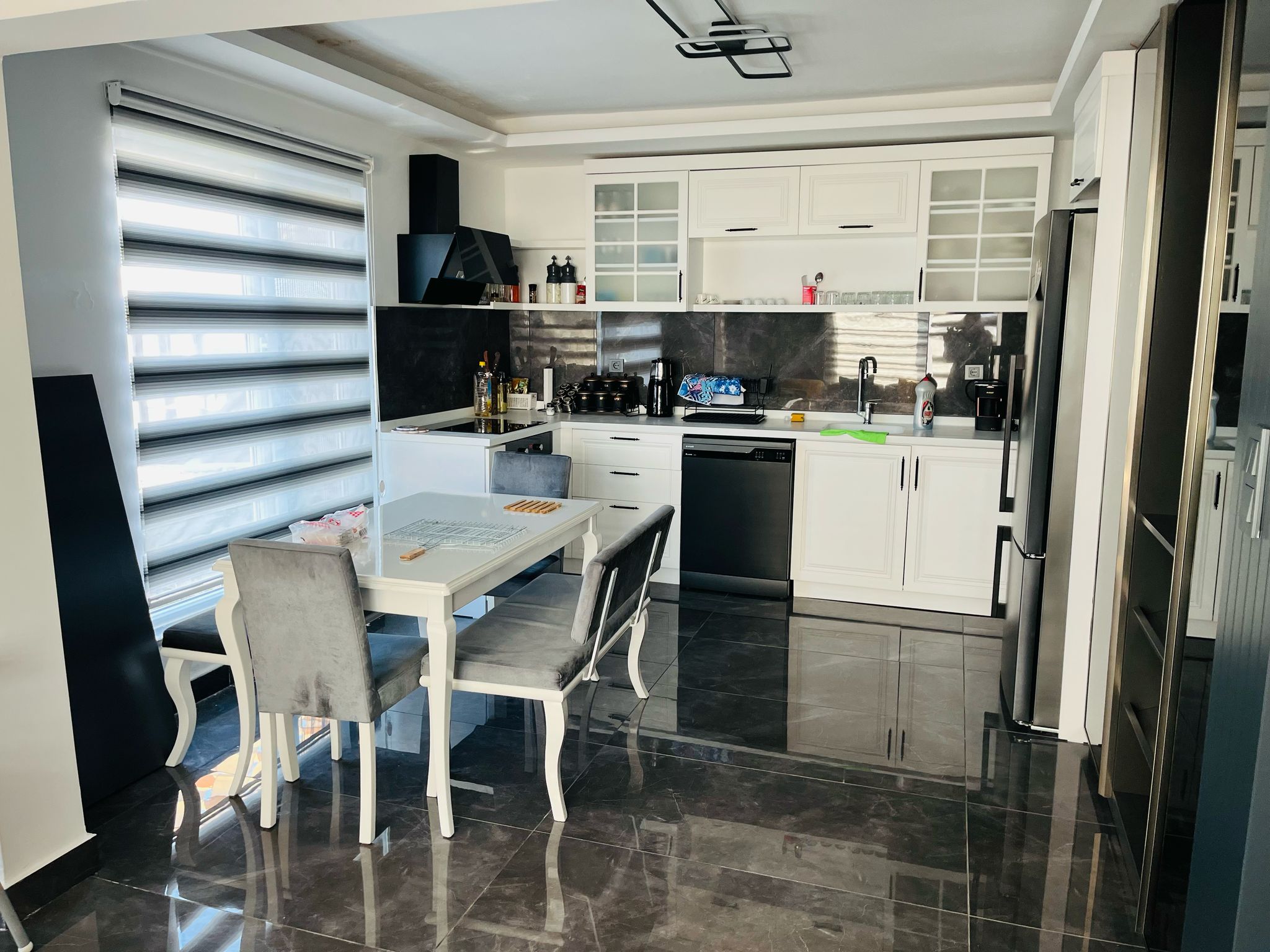 Deniz Manzaralı Full Eşyalı 2+1 Satılık VillaRef.Kodu:5872