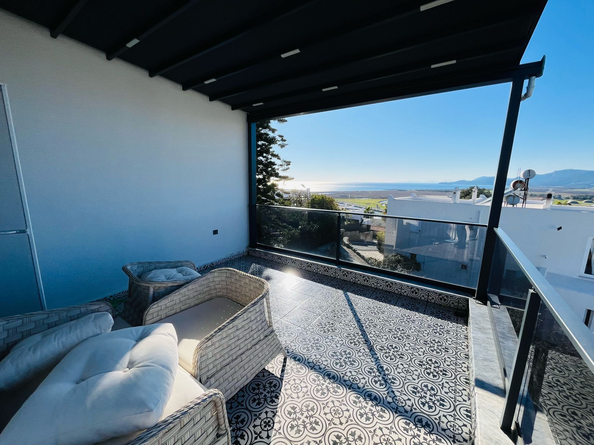 Deniz Manzaralı Full Eşyalı 2+1 Satılık VillaRef.Kodu:5872