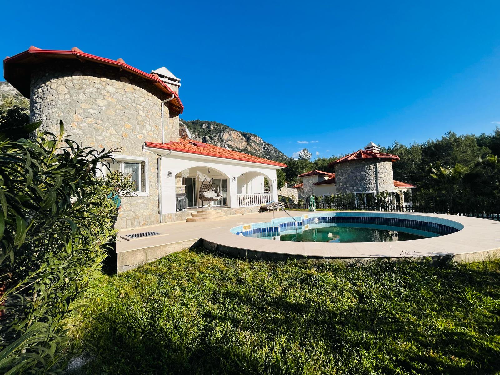 Akkaya'da Müstakil Havuzlu 3+1 Villa Ref.kodu:7139