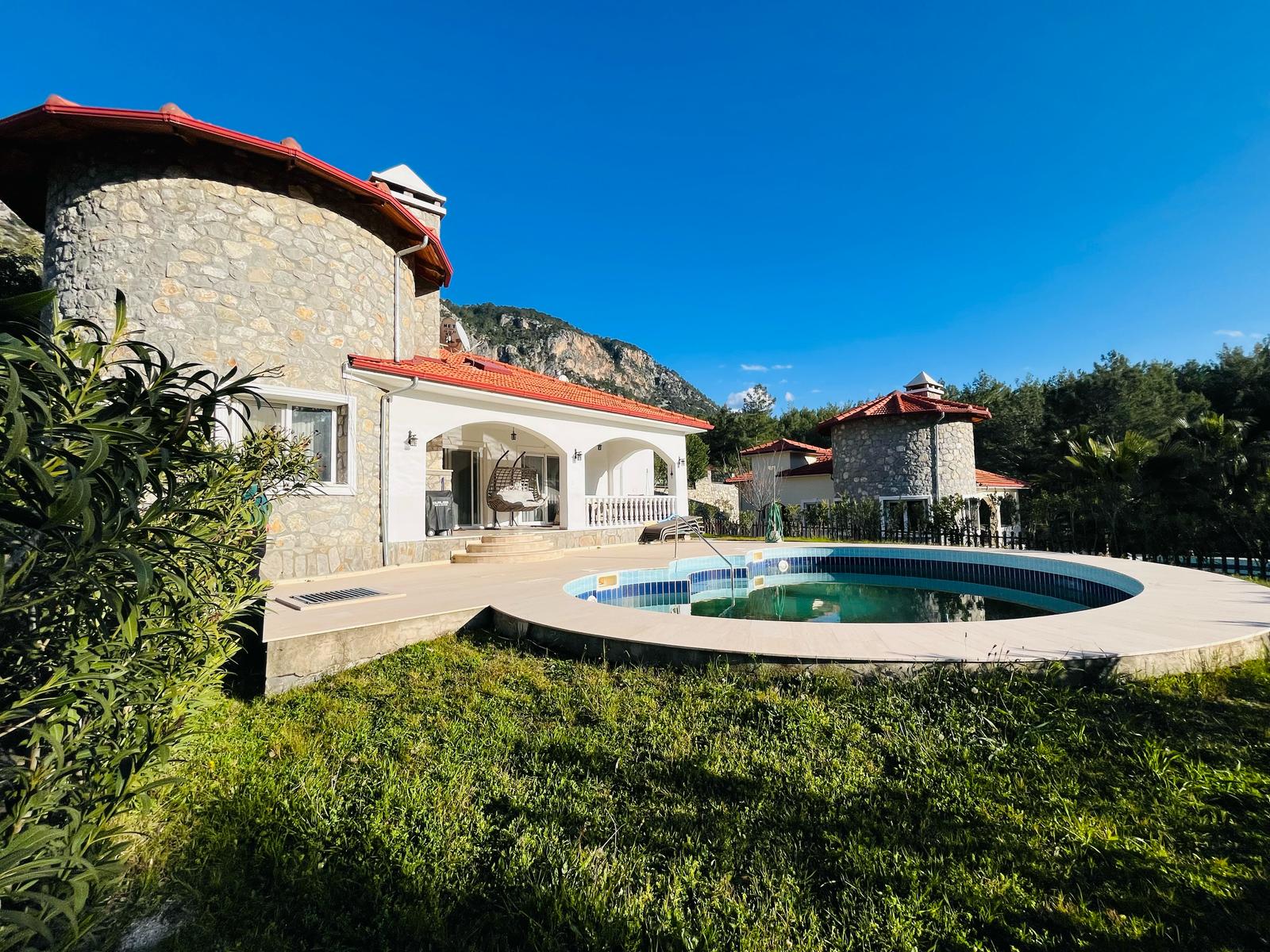 Akkaya'da Müstakil Havuzlu 3+1 Villa Ref.kodu:7139