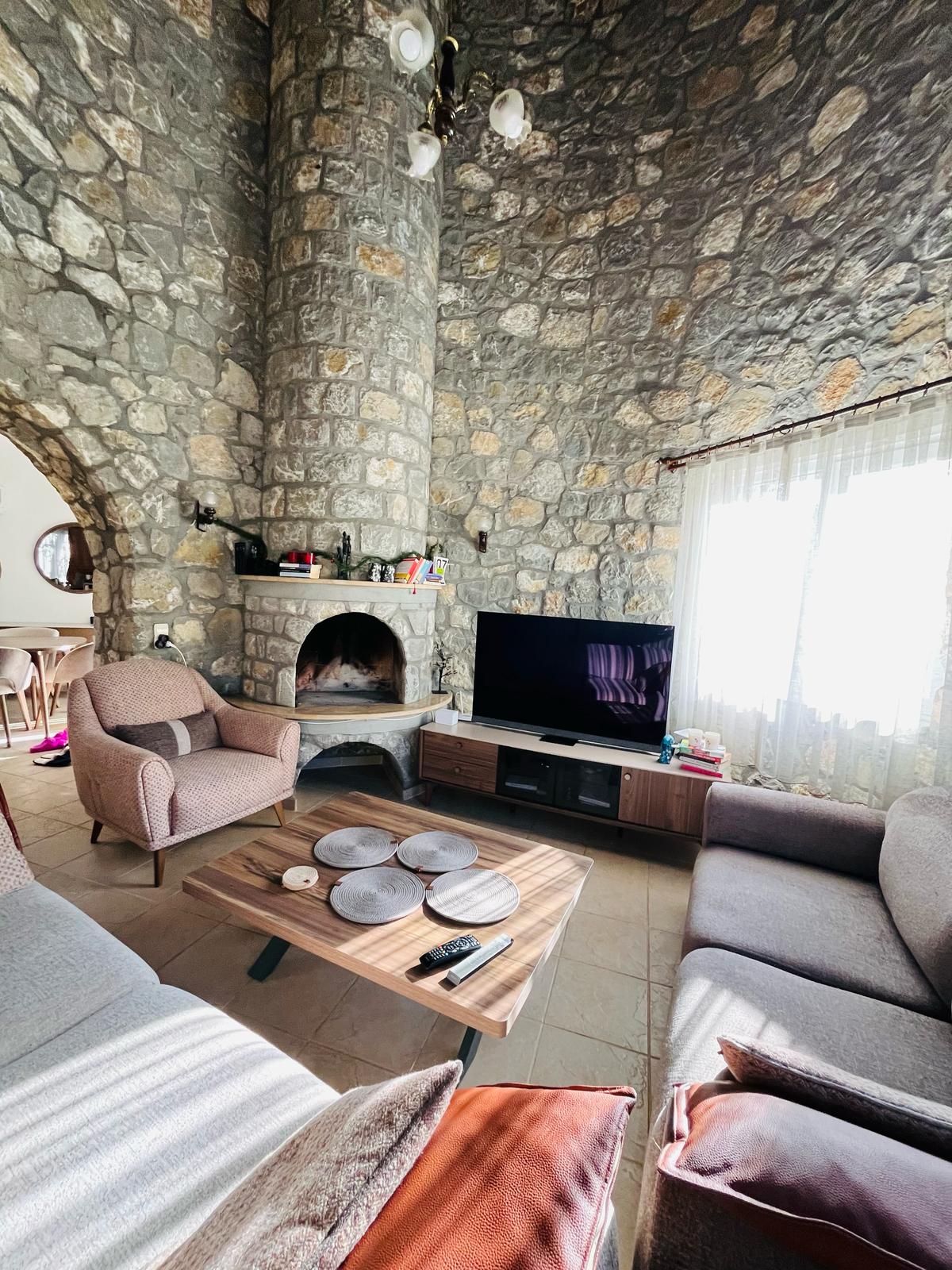 Akkaya'da Müstakil Havuzlu 3+1 Villa Ref.kodu:7139