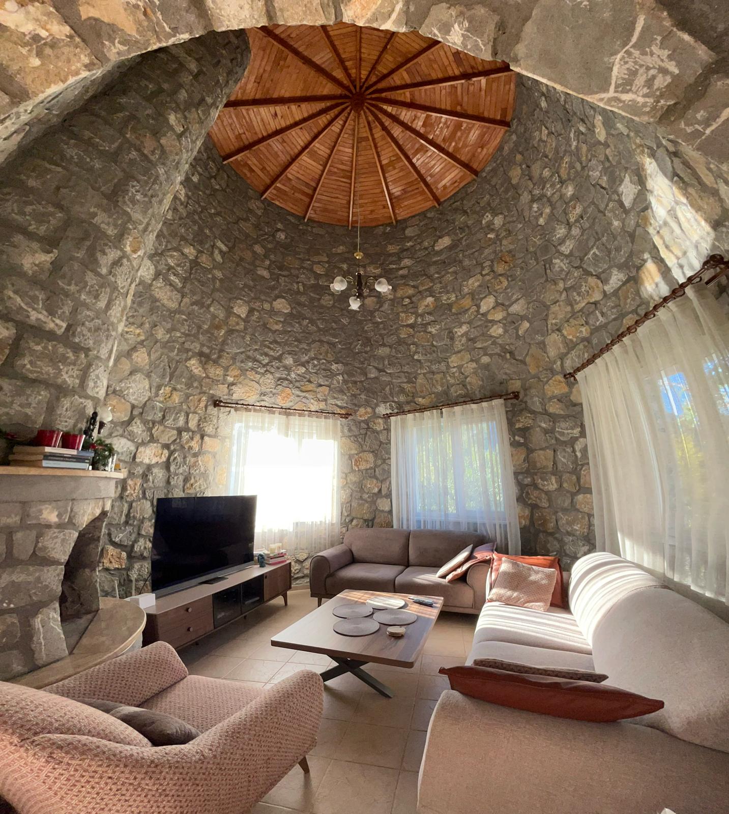 Akkaya'da Müstakil Havuzlu 3+1 Villa Ref.kodu:7139