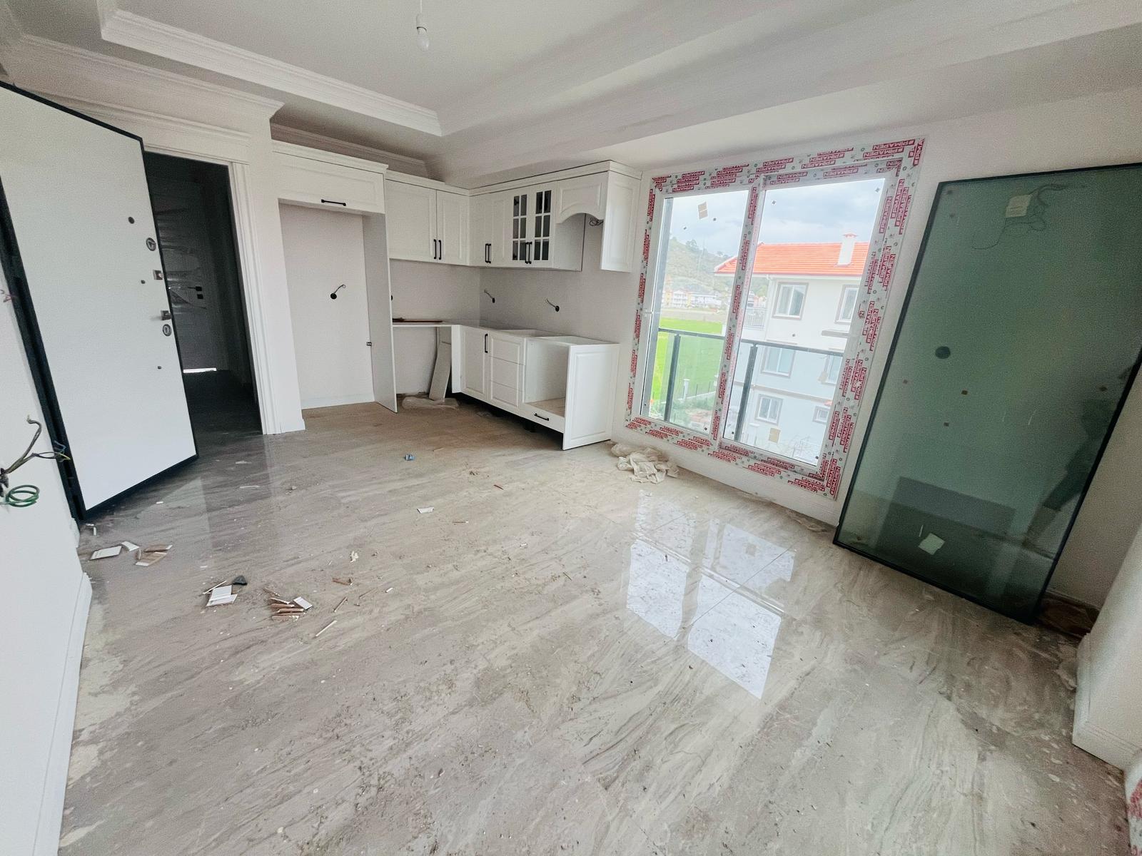 Cesur Emlak'tan Havuzlu Satılık Sıfır 1+1 Daire Ref.Kodu:7152