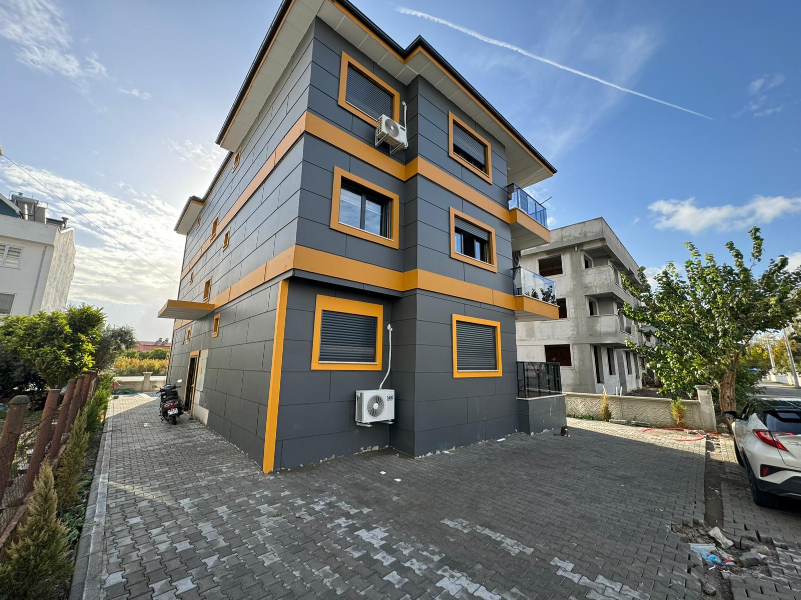 Cesur Emlak'tan Havuzlu 2+1 Satılık Daire Ref.Kodu:6740
