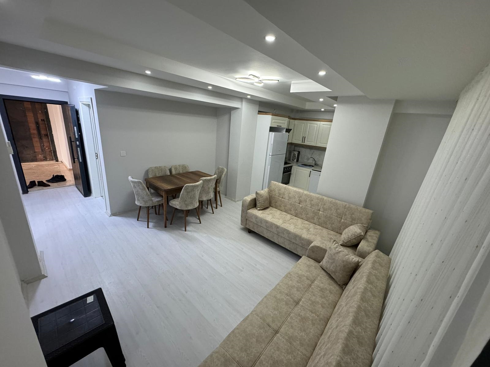 Cesur Emlak'tan Havuzlu 2+1 Satılık Daire Ref.Kodu:6740
