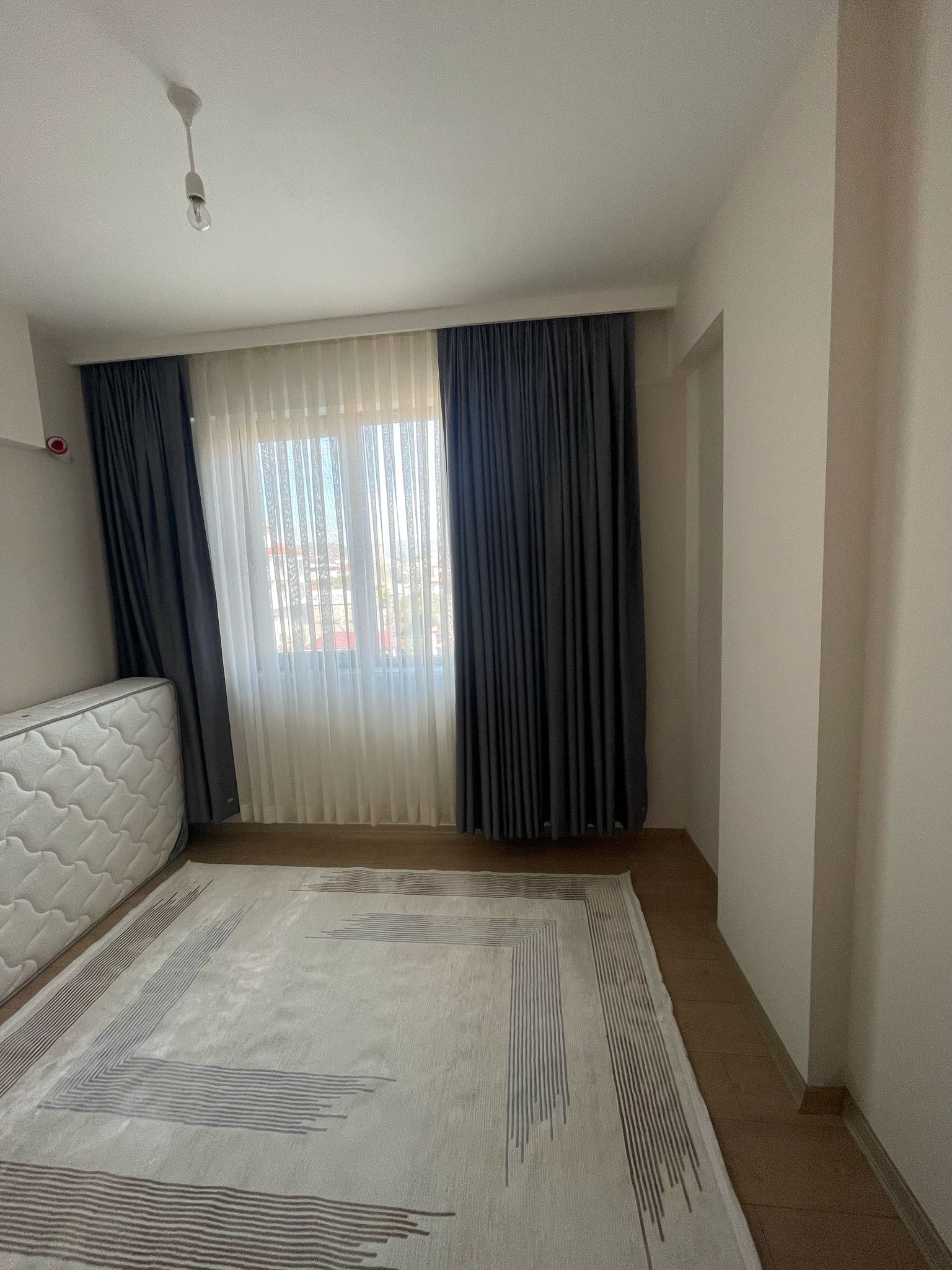 Cesur Emlak'tan Satılık Eşyalı 2043 Rezidasnta 2+1 Ref.Kodu:7161
