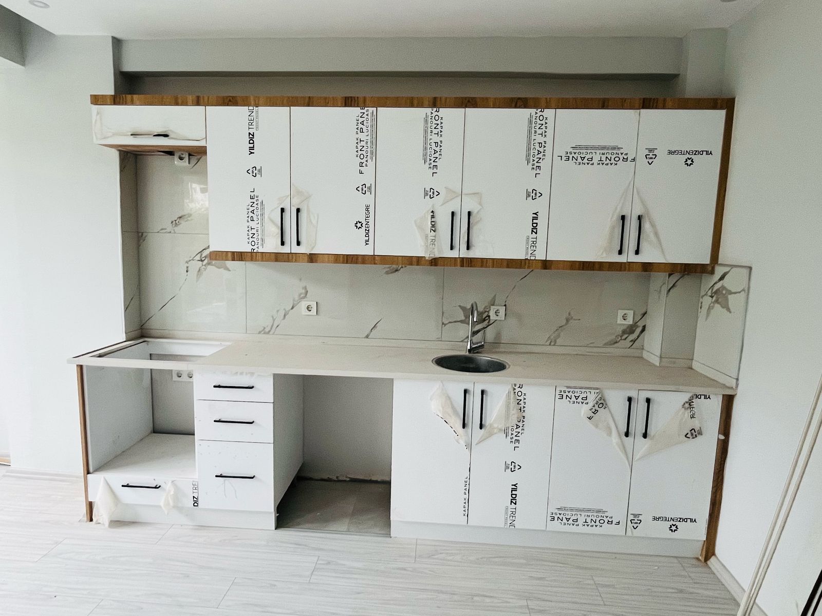 Havuzlu Butik Site İçinde 1+1 Satılık Daireler Ref.Kodu:6518