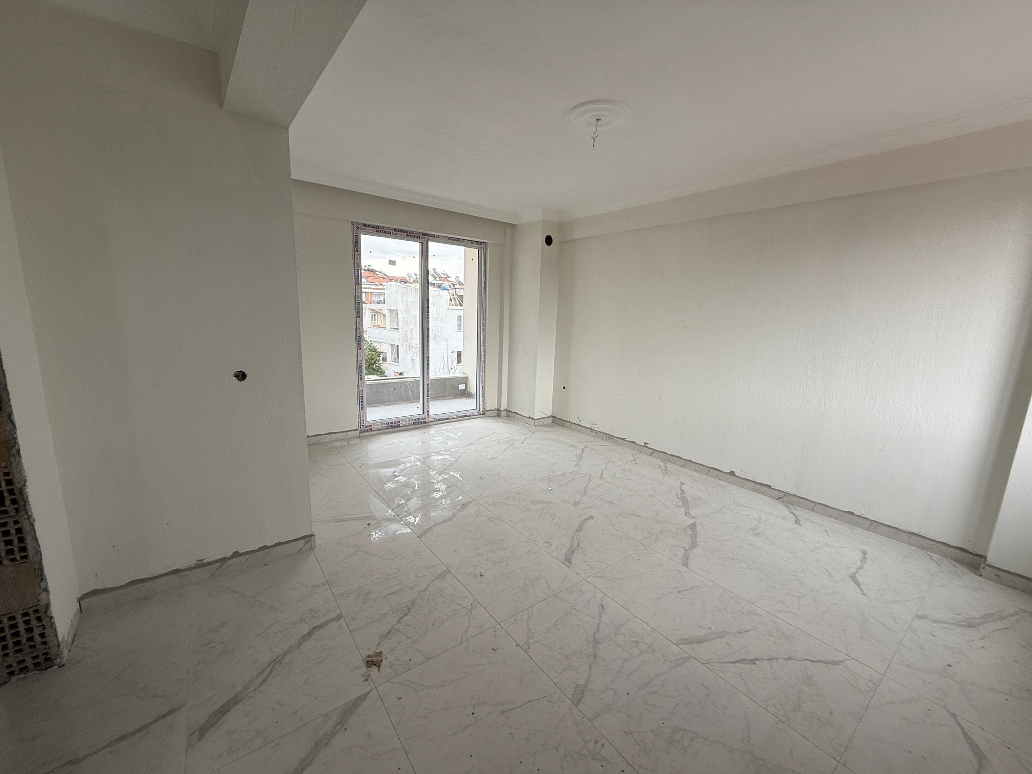 Cesur Emlak'tan Karaçalı'da Satılık 1+1 Deniş Daire RefKodu:7159