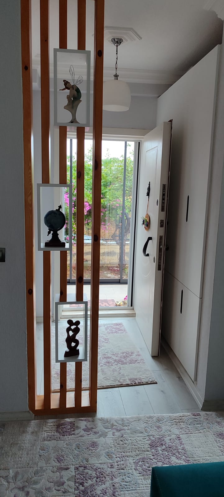 Cesur Emlak'tan Satılık Karaçalıda Triplex Villa Ref.Kodu:7175