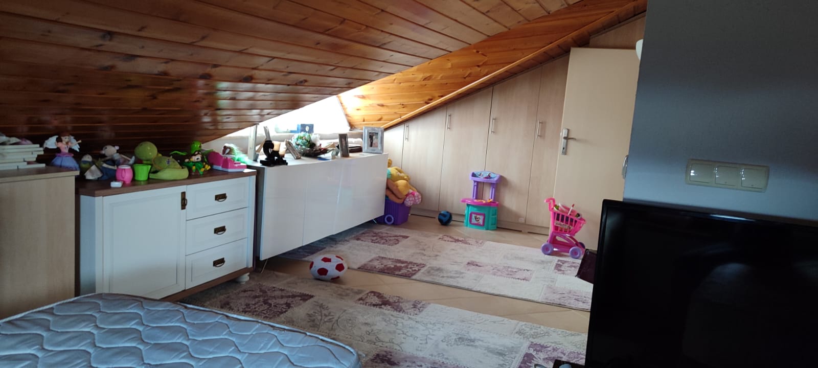 Cesur Emlak'tan Satılık Karaçalıda Triplex Villa Ref.Kodu:7175