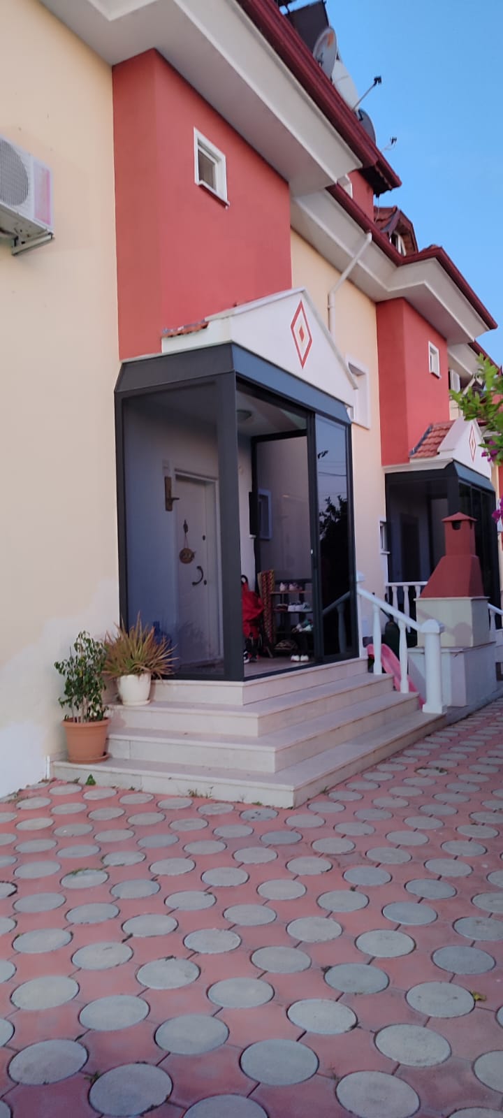 Cesur Emlak'tan Satılık Karaçalıda Triplex Villa Ref.Kodu:7175