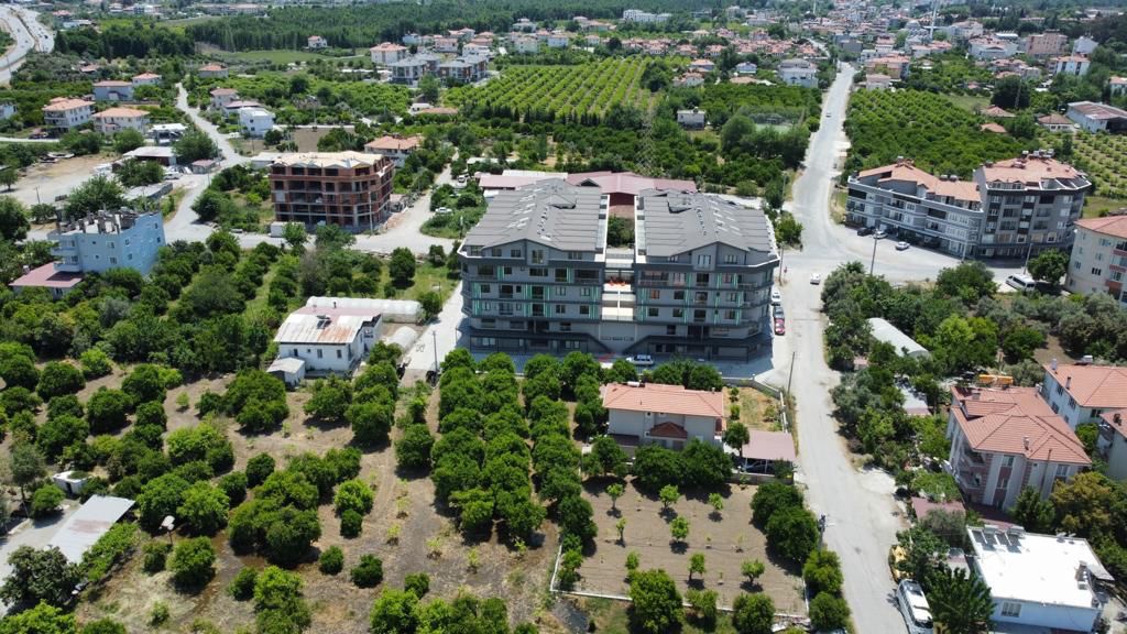 Cesur Emlak'tan Satılık 710m2 Köşe Parsel Arsa Ref.Kodu:DMA1246