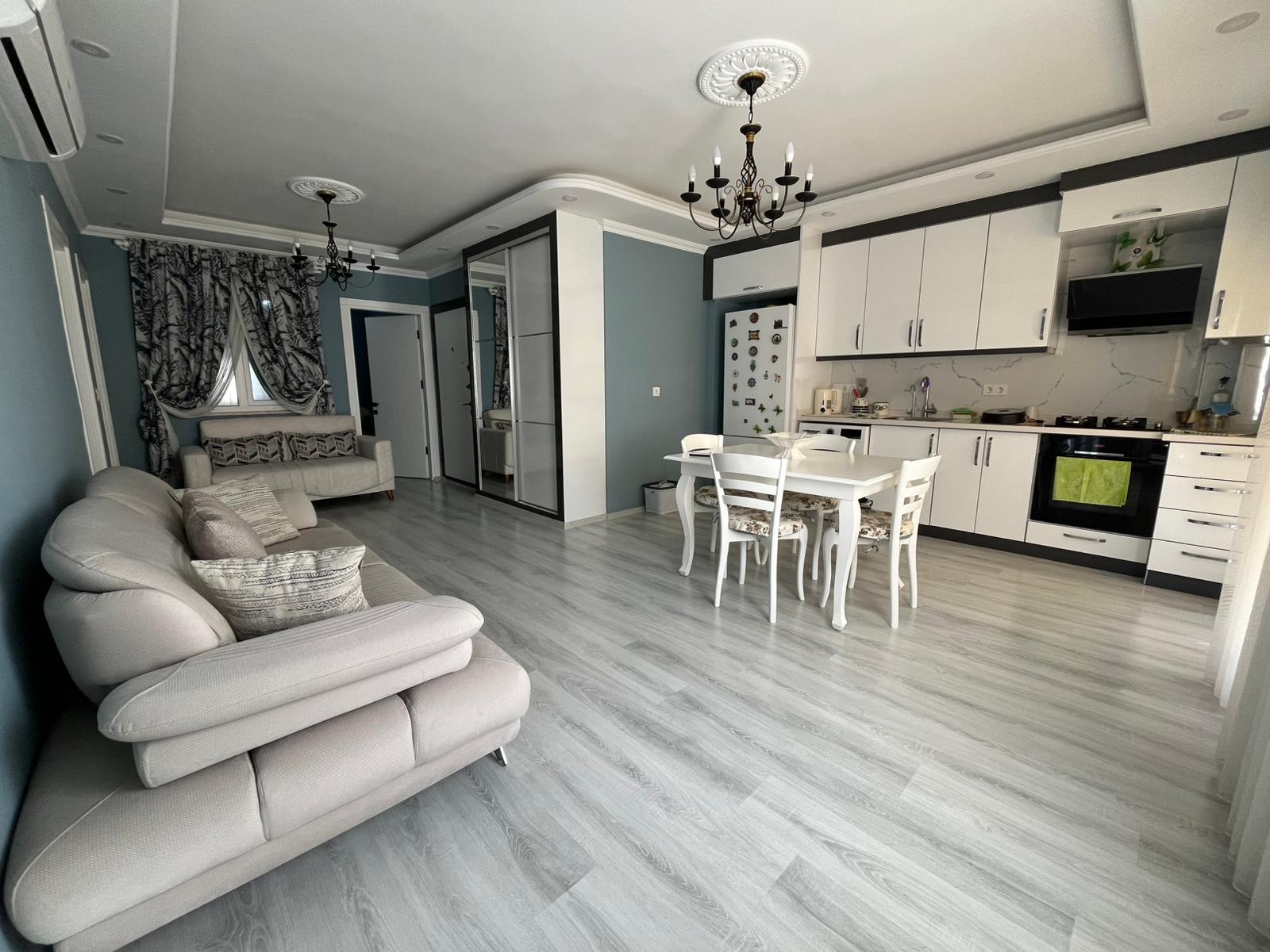 Cesur Emlak'tan Satılık 2+1 Eşyalı Daire Ref.Kodu:7185