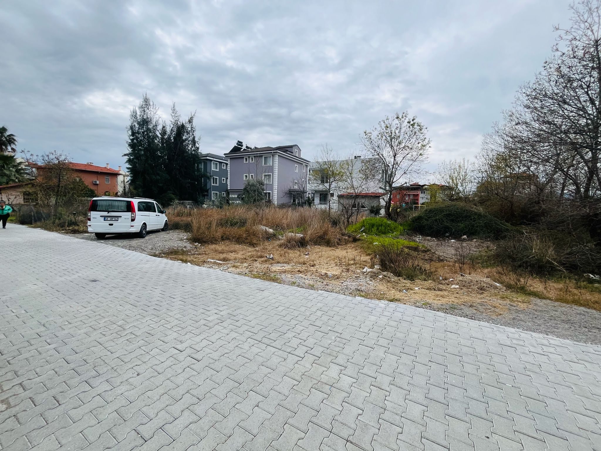 Cesur Emlak'tan Satılık Doğu Cepheli 355m2 Arsa