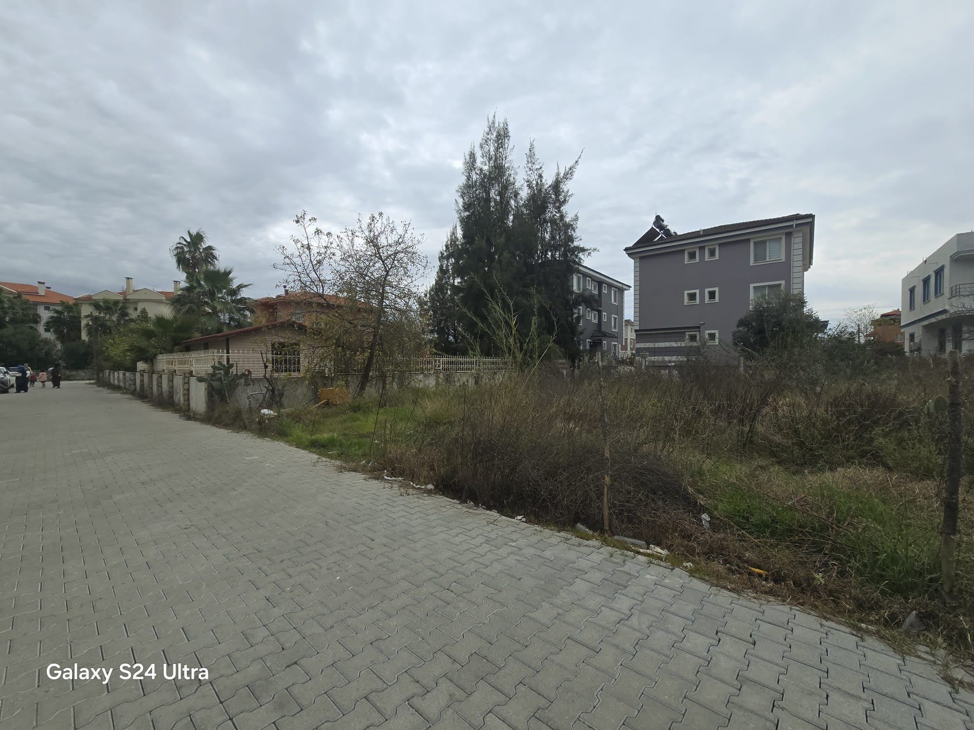 Cesur Emlak'tan Satılık Doğu Cepheli 355m2 Arsa