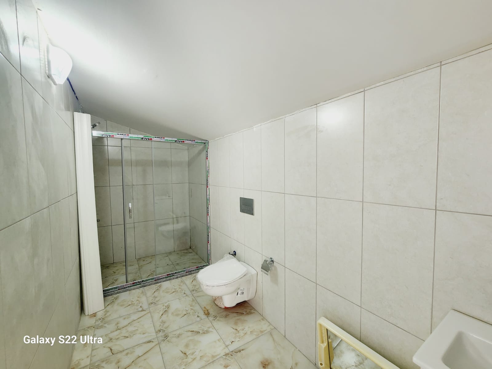 Cesur Emlak'tn Kiralık Boş 4+1 200m2 Kullanımlı Çatı Dublex Daire
