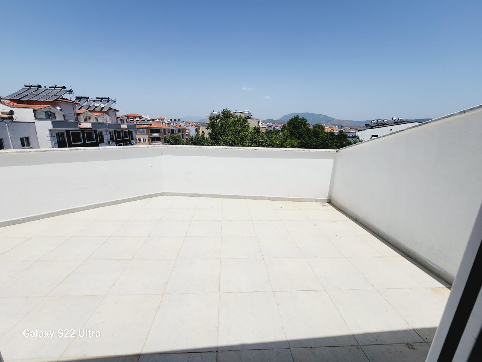 Cesur Emlak'tn Kiralık Boş 4+1 200m2 Kullanımlı Çatı Dublex Daire