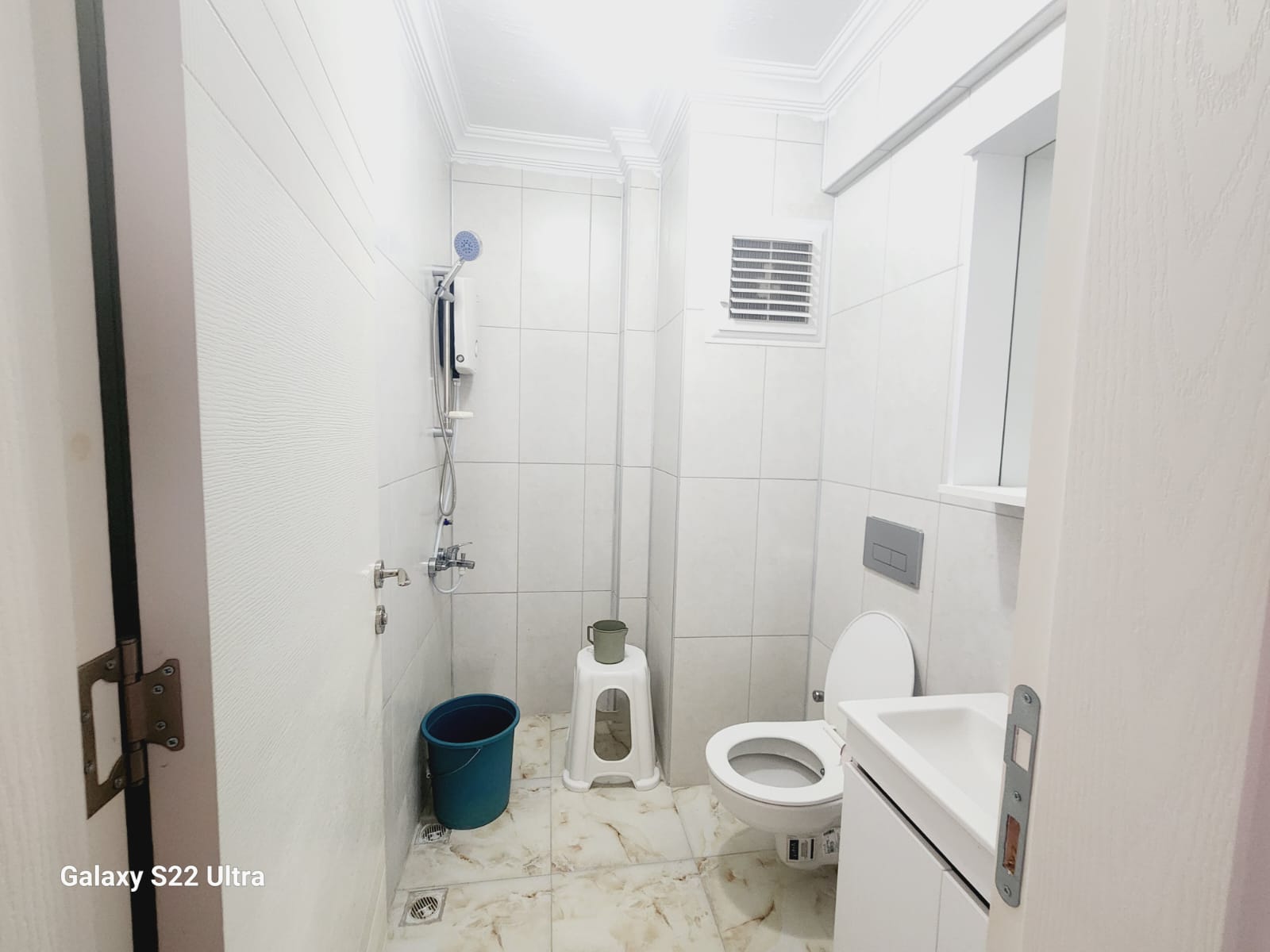 Cesur Emlak'tn Kiralık Boş 4+1 200m2 Kullanımlı Çatı Dublex Daire