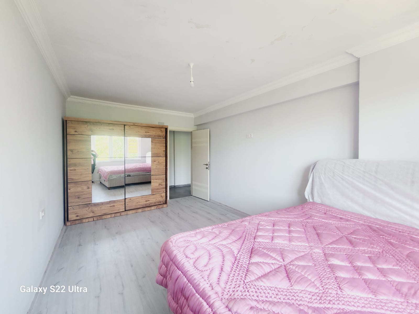 Cesur Emlak'tn Kiralık Boş 4+1 200m2 Kullanımlı Çatı Dublex Daire