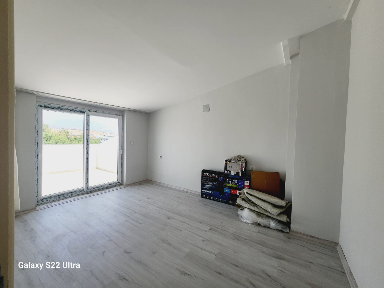 Cesur Emlak'tn Kiralık Boş 4+1 200m2 Kullanımlı Çatı Dublex Daire