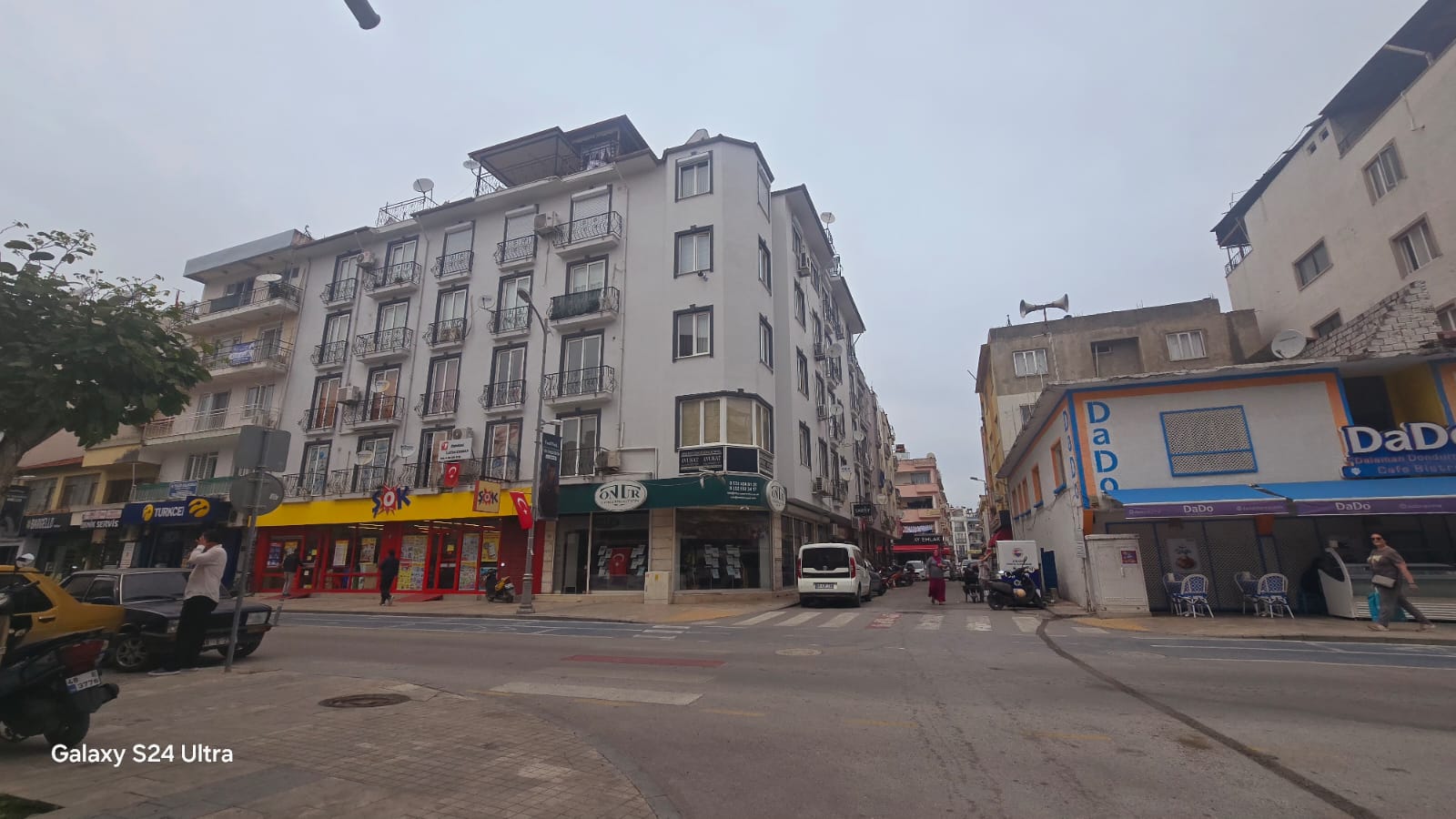 Cesur Emlak'tan Satılık Merkez de Kiracılı 2+1 Daire