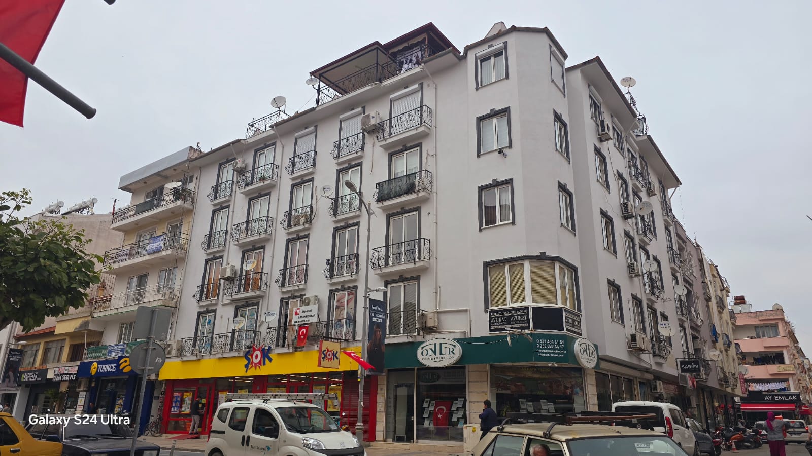 Cesur Emlak'tan Satılık Merkez de Kiracılı 2+1 Daire
