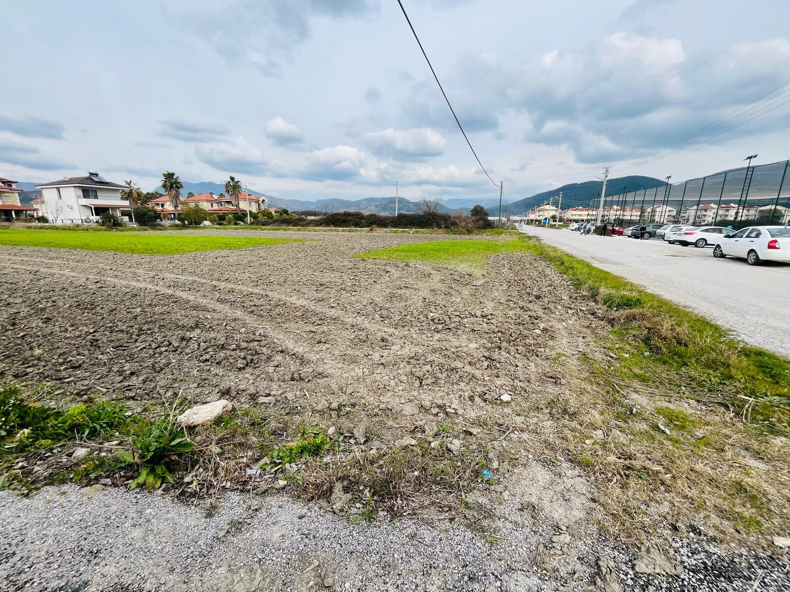 Cesur Emlak'tan Altıntaş Mevkii 304m2 Arsa Ref.Kodu:DMA1237