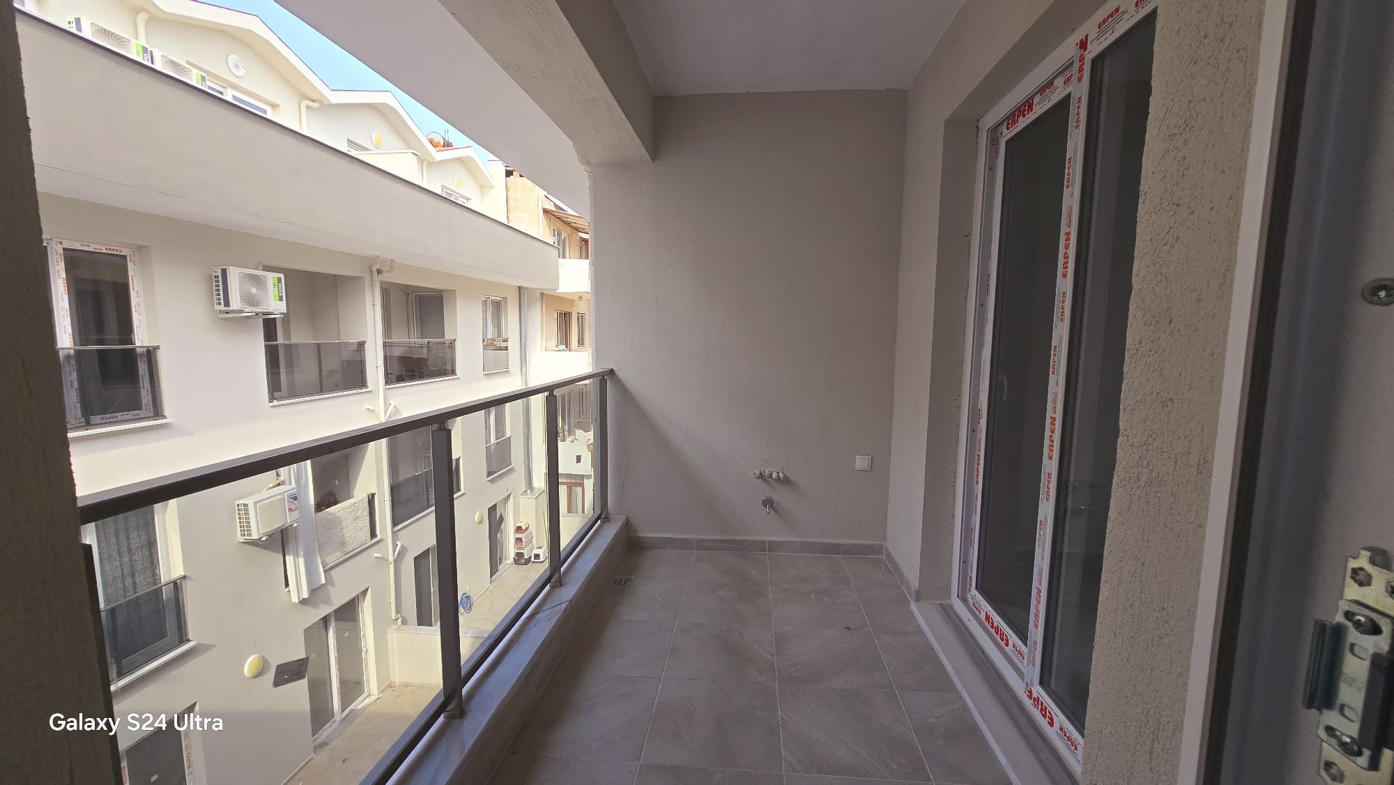 Cesur Emlak'tan Merkez de Asansörlü 3+1 Çatı Dublex Daire