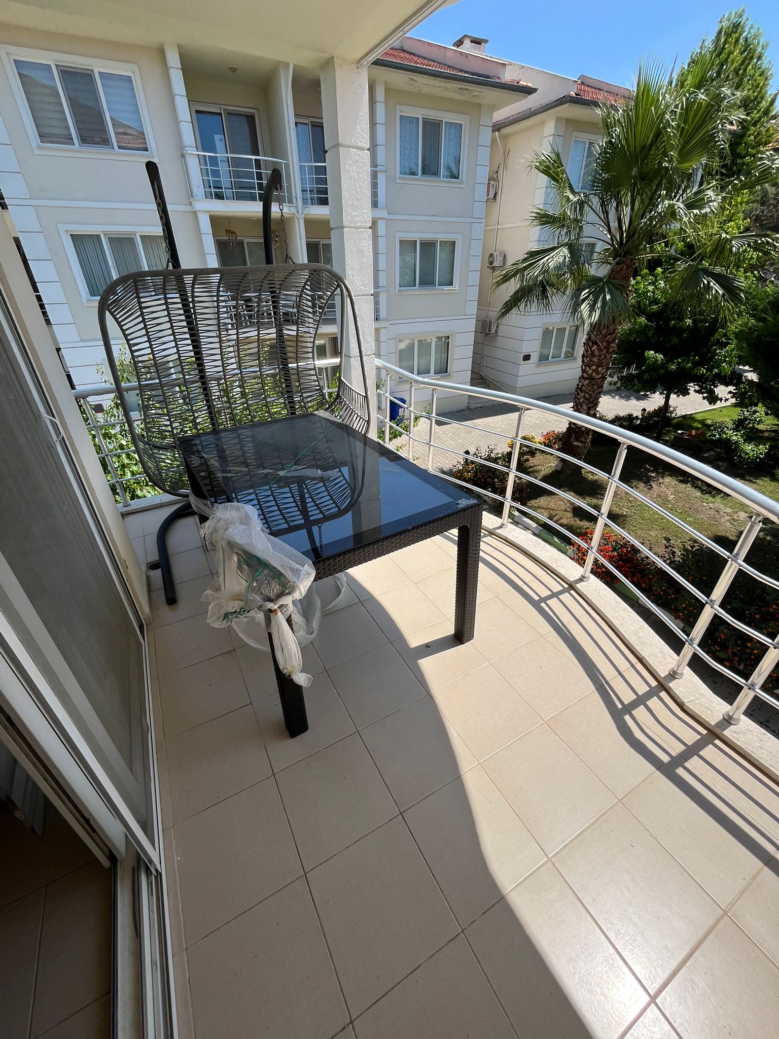 Büyük Havuzlu Sitede Satılık 2+1 Daire Ref.Kodu:7235