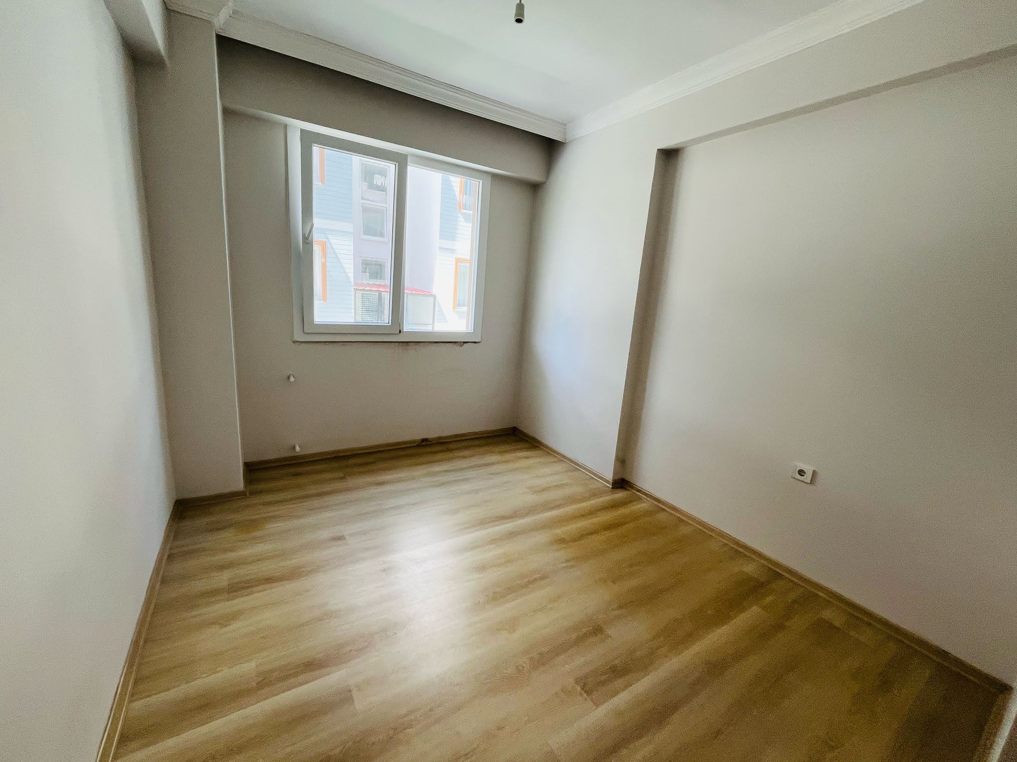 Havuzlu Sitede Kiralık 1+1 Boş Daire Ref.Kodu:7190