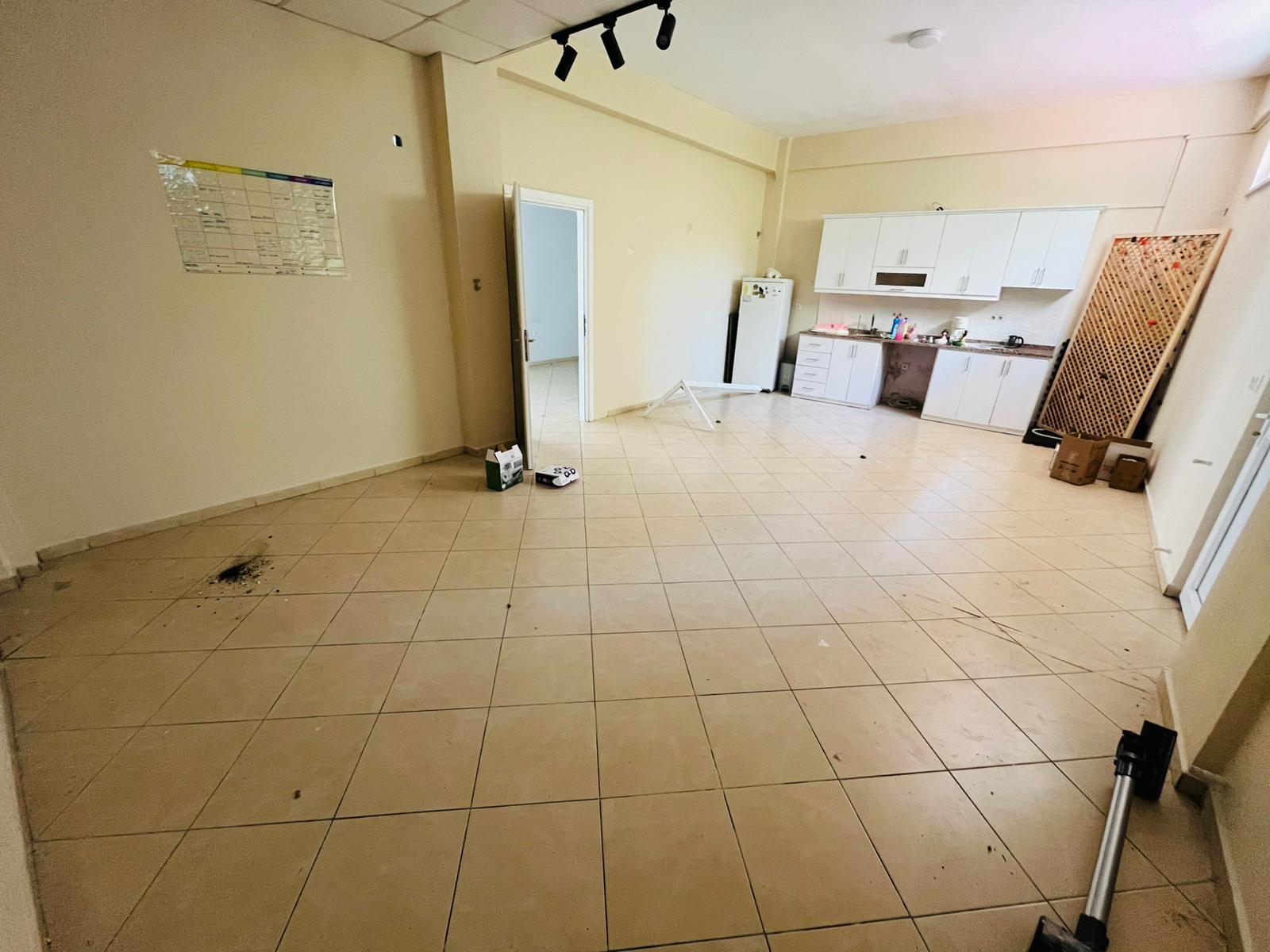 Merkez'de Kapalı Mutfaklı Kiralık Büyük Dükkan Ref.Kodu:7266