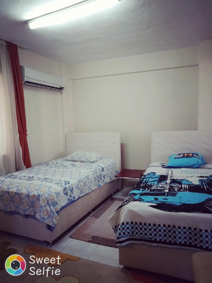 https://www.sahibinden.com/ilan/emlak-konut-satilik-dalaman-merkez-de-2-plus1-kapali-mutfak-daire-ref.kodu-4764-1262801101/detay/