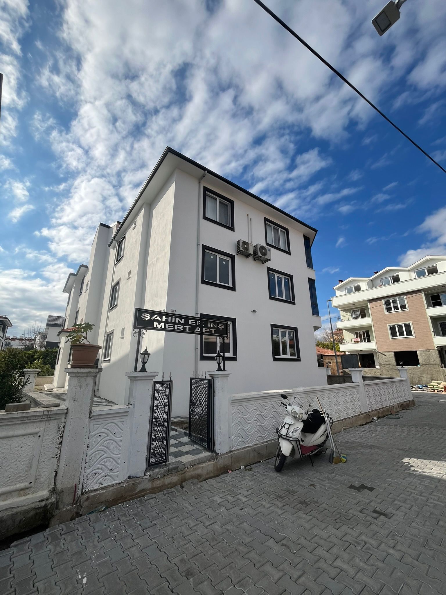 Dalaman Merkezde SATILIK 2+1 Aile Apartmanı Vestiyerli