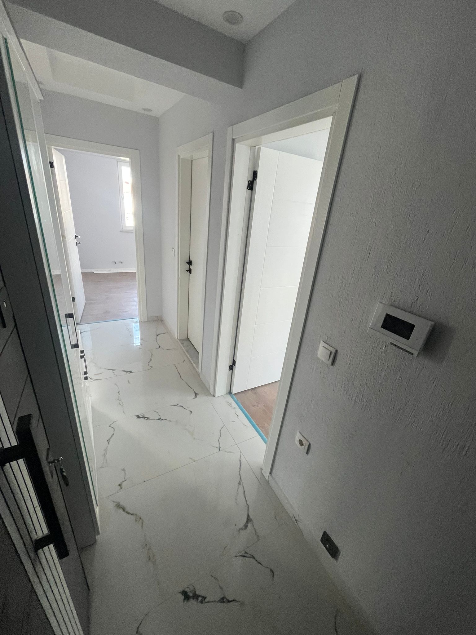 Dalaman Merkezde SATILIK 2+1 Aile Apartmanı Vestiyerli