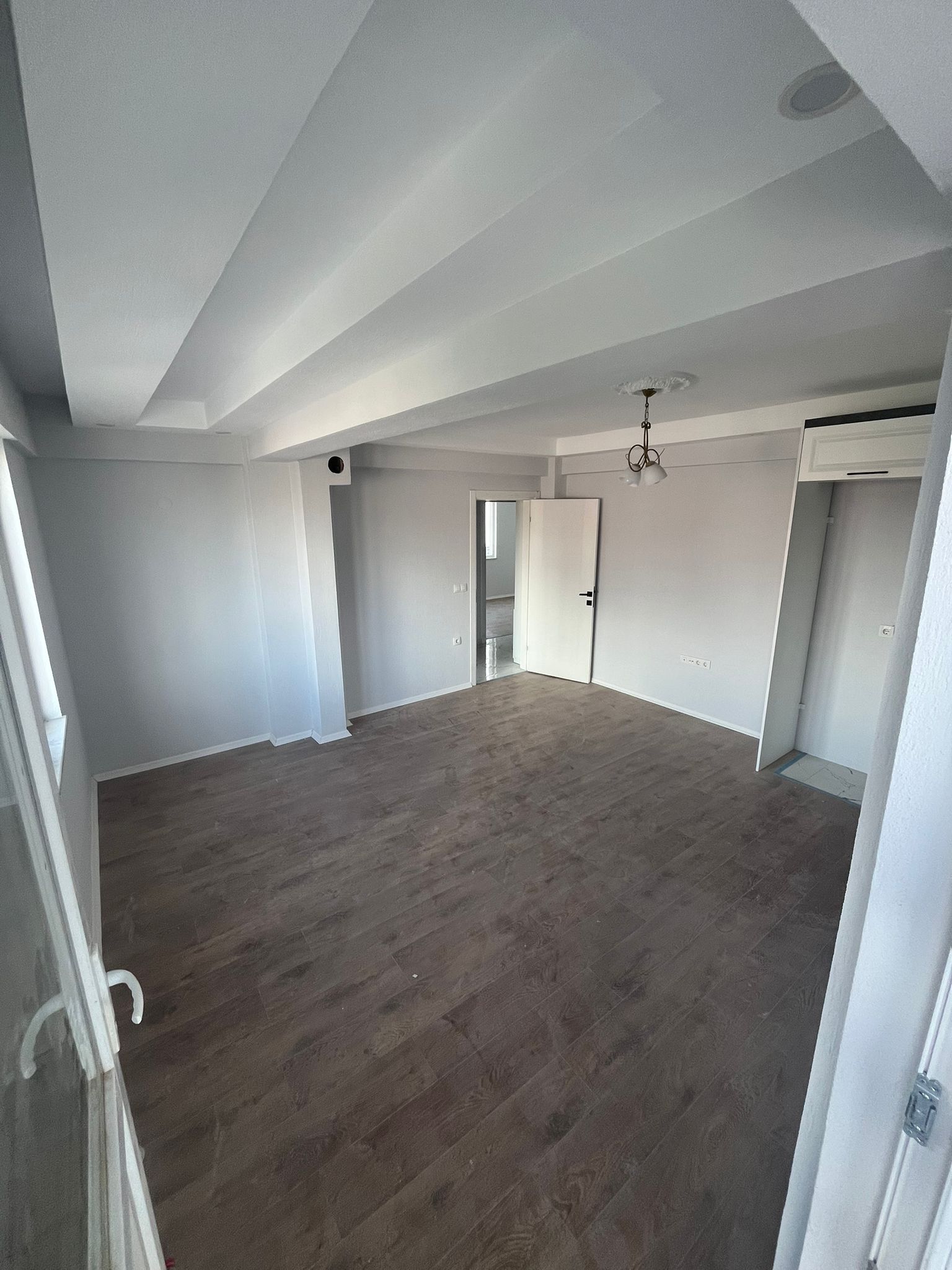 Dalaman Merkezde SATILIK 2+1 Aile Apartmanı Vestiyerli
