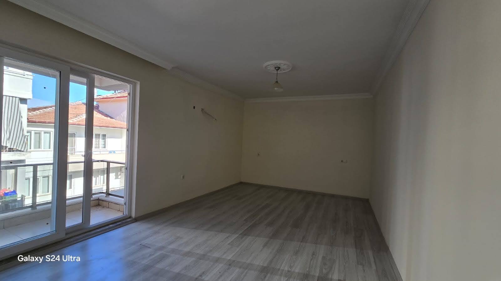 DALAMAN MERKEZDE KİRALIK 3+1 DAİRE KAHVE SOKAĞI YANI (Ref:6927)