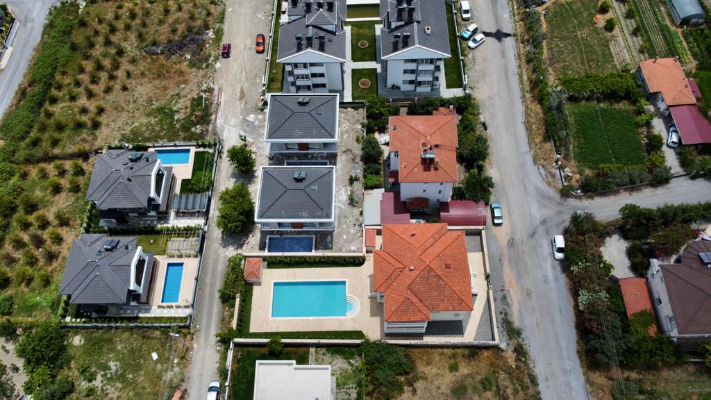 685 m² Arsa İçinde, Özel Havuzlu ve Full Eşyalı Lüks Villa – Dalaman Cesur Emlak 