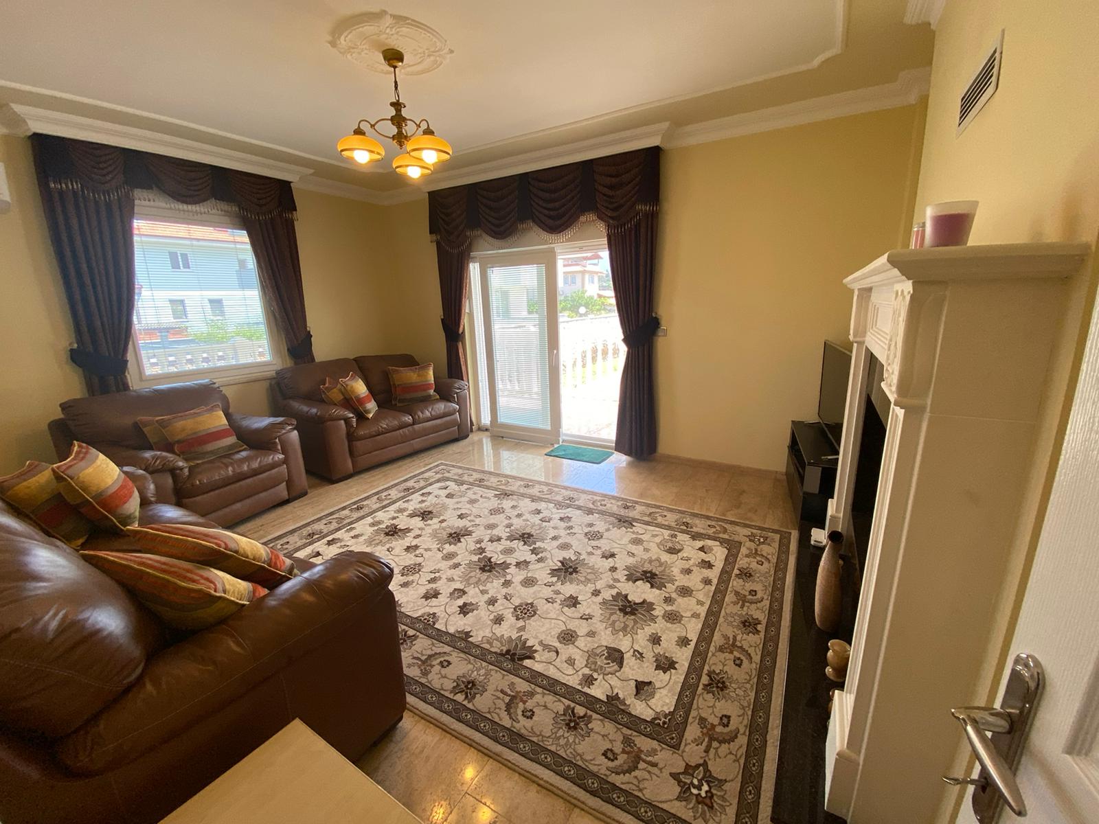 685 m² Arsa İçinde, Özel Havuzlu ve Full Eşyalı Lüks Villa – Dalaman Cesur Emlak 