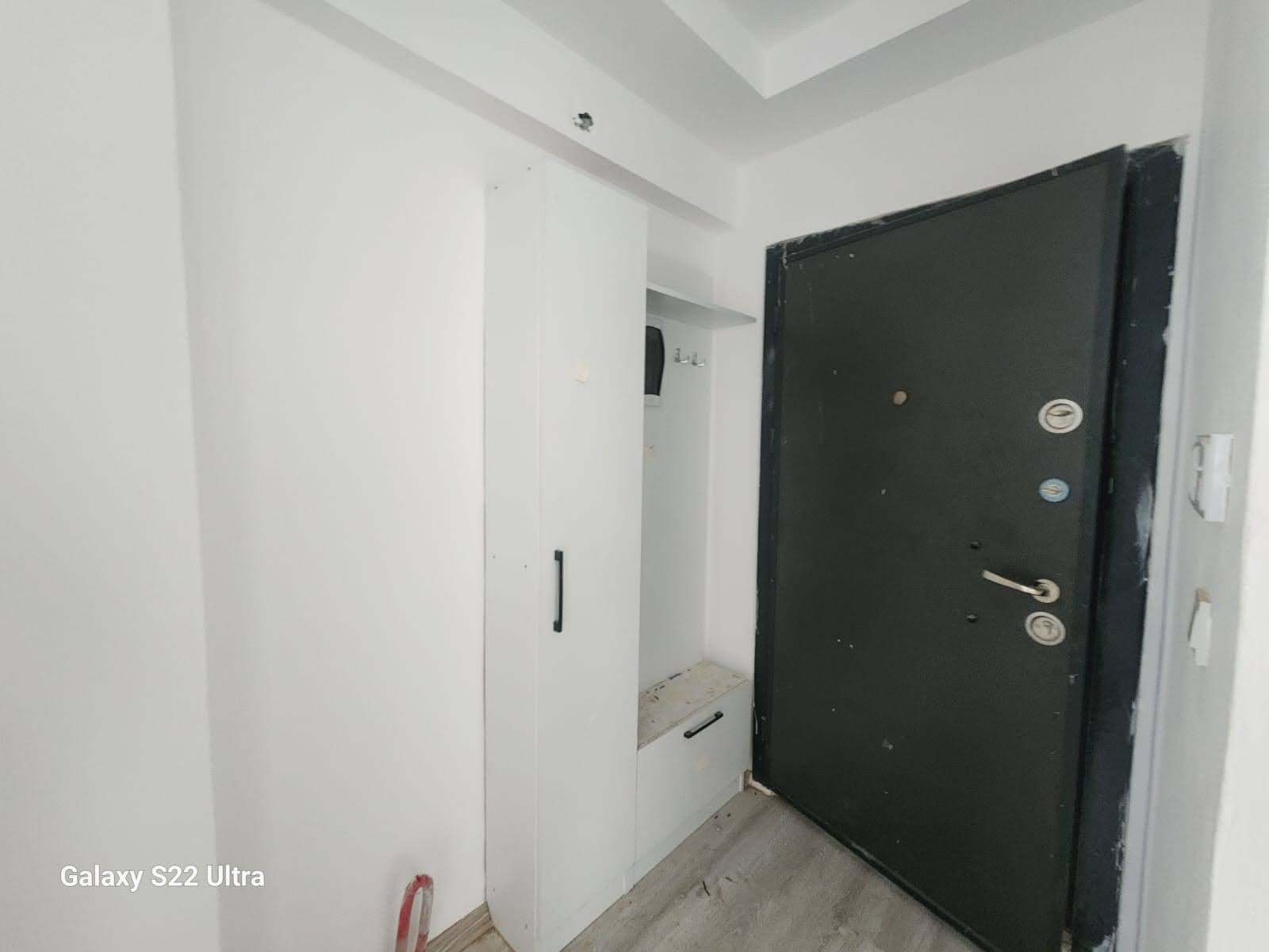 Dalaman Hürriyet Mahallesi Hastane Kavşağında – Komple Satılık Gelir Getiren Bina 