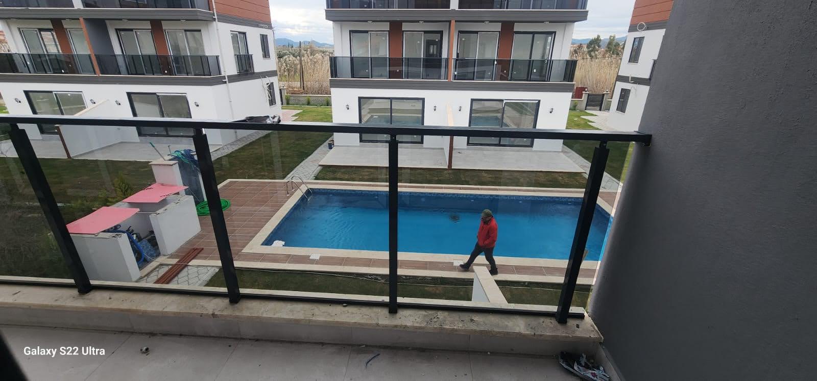 Dalaman’da Terasında Jakuzi Bulunan Lüks Triplex Villa – 4+1, Ortak Havuzlu