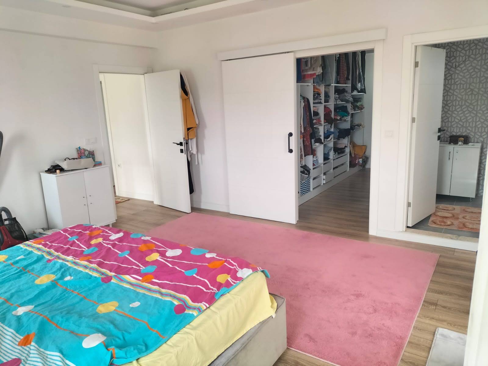 1887m² Arsada, 250m² Kullanımlı Özel Havuzlu Satılık Villa – Ortaca Fevziye 