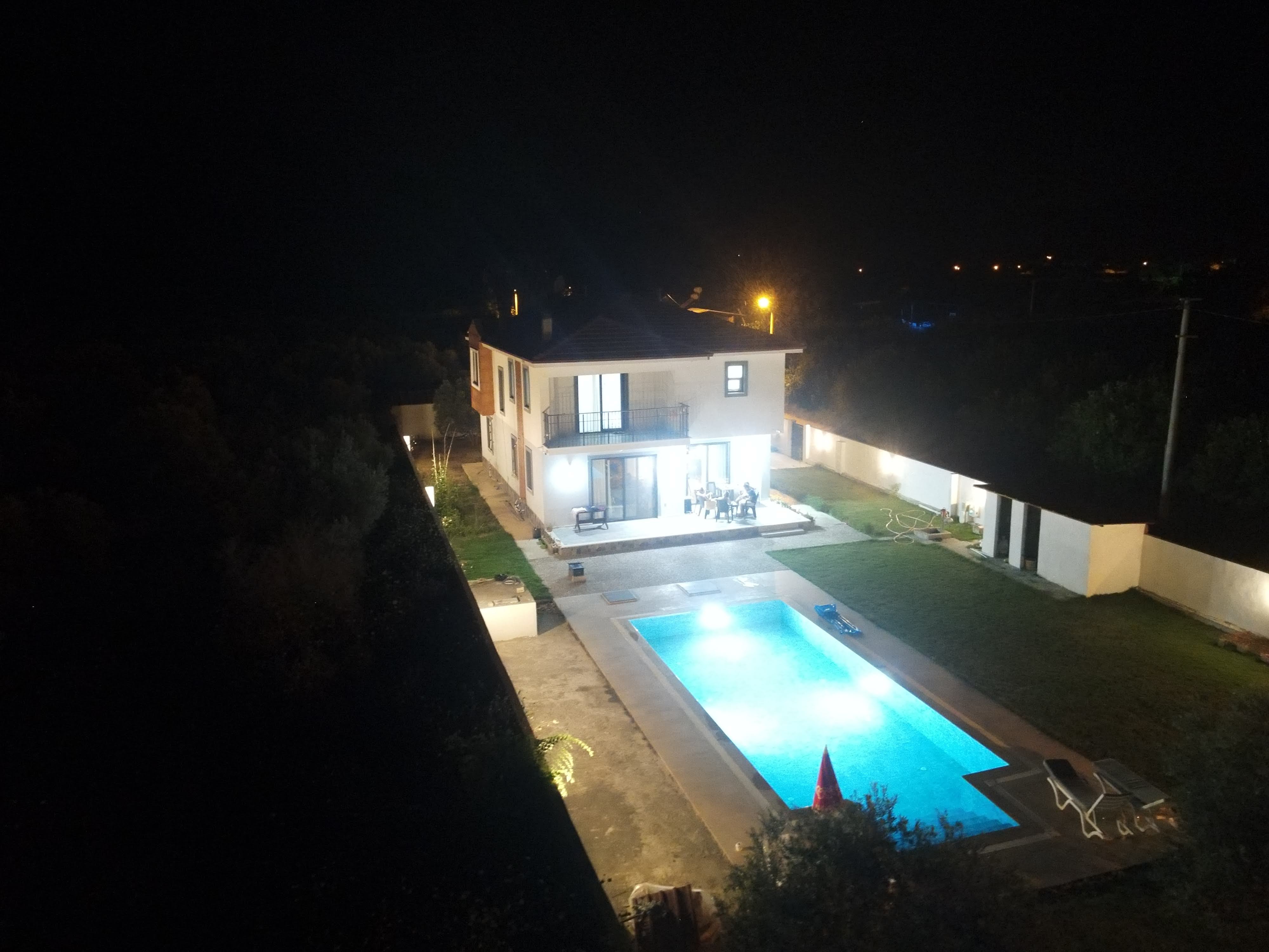 1887m² Arsada, 250m² Kullanımlı Özel Havuzlu Satılık Villa – Ortaca Fevziye 